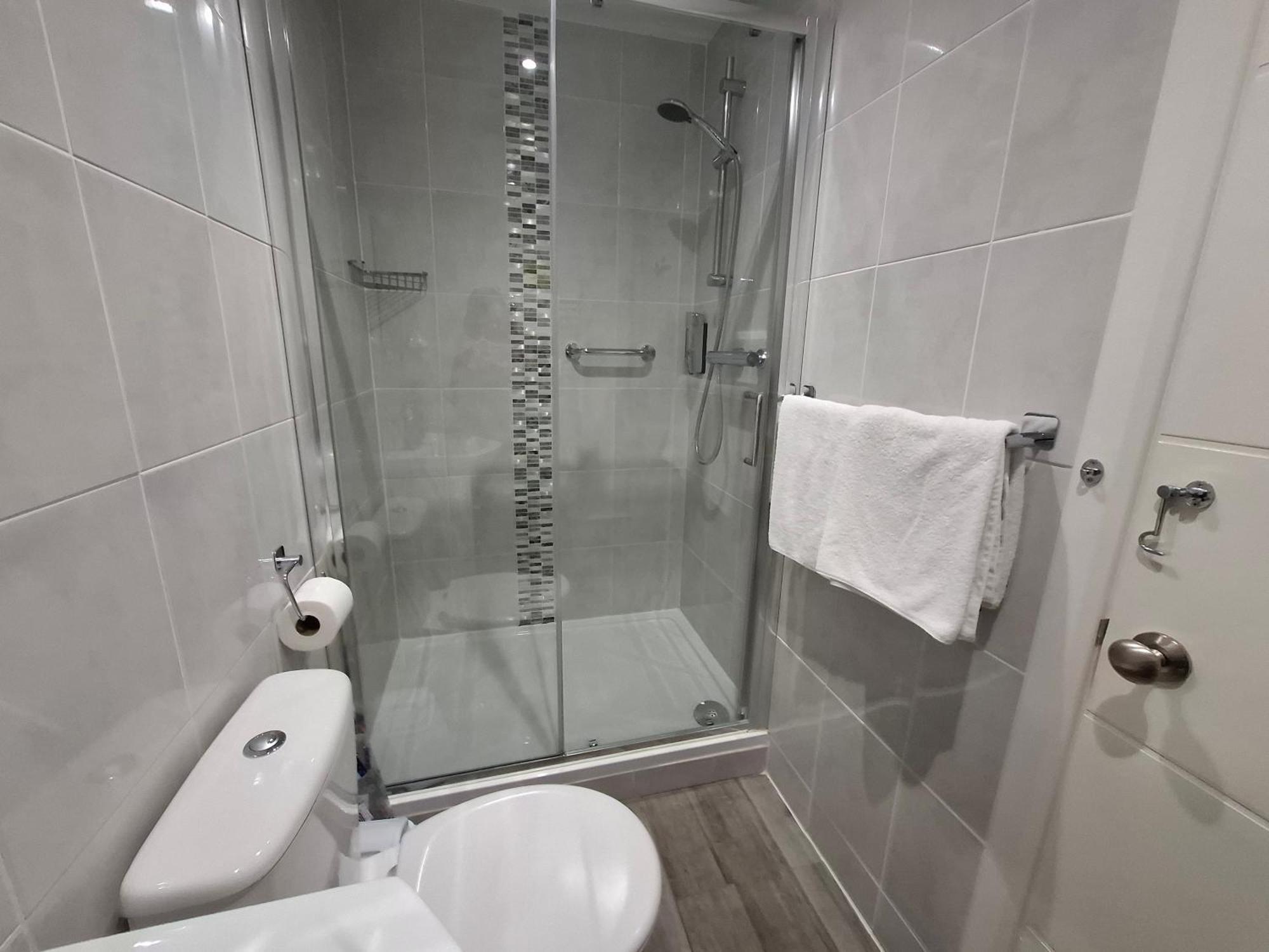 Westbrook Guest house 3*